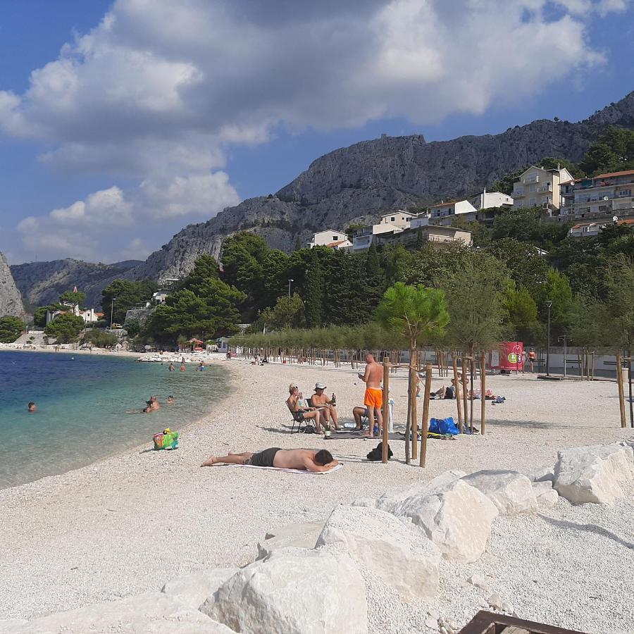 Apartman Nora Omis Bagian luar foto